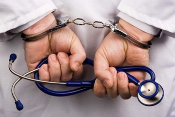 سجن طبيبة مصرية 5 سنوات لانتحالها صفة مريضها