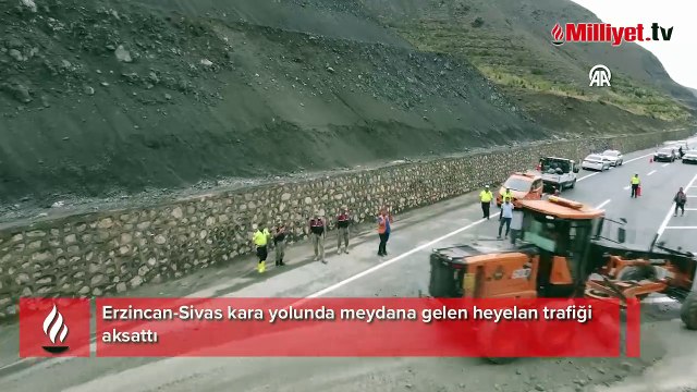 Erzincan-Sivas kara yolunda heyelan