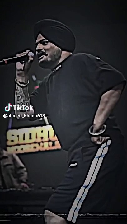 Sidhu  moose   wala    in   consert/ Umair  Mumtaz / DAILY   MOTION/