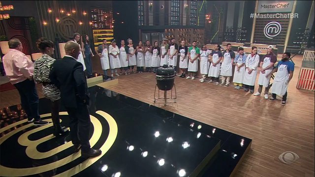 Participante ameaça chorar com Craque Neto no MasterChef: Vai Corinthians