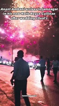 Anant Ambani arrives in Jamnagar in his new Rolls Royce Cullinan after the wedding rituals with his wife Radhika Merchant ✨ #AnantRadhikaCelebration #ARWeddingCelebrations #AnantRadhikaWedding #anantandradhika #anantambaniwedding #anantwedsradhika #Anant