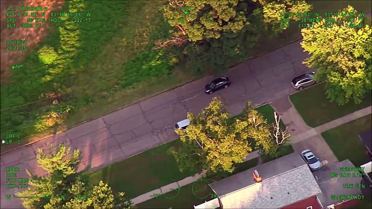 Michigan State Police chopper tracks suspects driving recklessly in stolen Hyundai