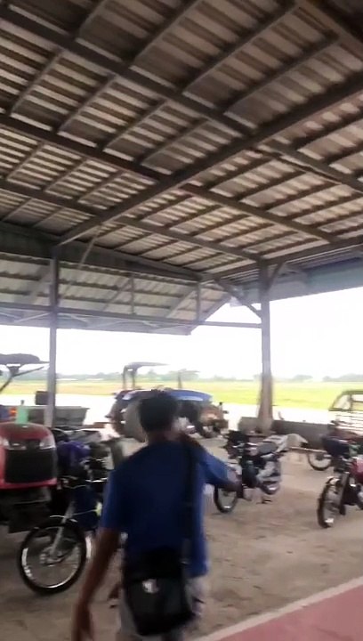 Grain dryers are used to reduce the moisture content of harvested grains. The main reasons for using these machines are as follows: 1.	Long-term Storage: High moisture content can cause grains to rot and mold. The drying process allows grains to be stored