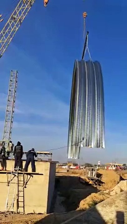 Grain dryers are used to reduce the moisture content of harvested grains. The main reasons for using these machines are as follows: 1.	Long-term Storage: High moisture content can cause grains to rot and mold. The drying process allows grains to be stored