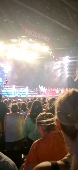 nkotb Magic Summer Donnie speech