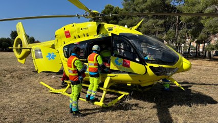 Un niño de 13 años en estado crítico al quedar atrapado en la rejilla de una piscina comunitaria