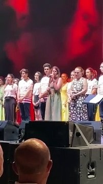 Despina Vandi Yunanistan bayrağı olmayınca konserini iptal etti | Çeşme Belediye Başkanı Denizli: Herkes haddini bilecek!