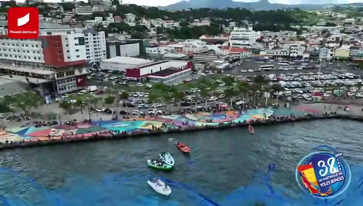 Tour des Yoles : l'arrivée dans la baie de Frt-de-France à revivre ... depuis le ciel !