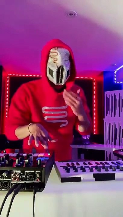 Michael Jackson x Phil Collins