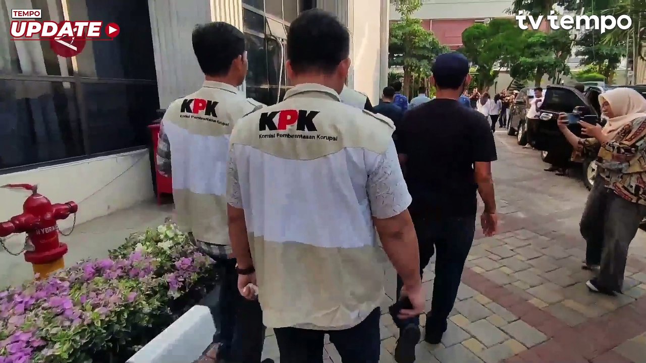 Hasil Geledah Balai Kota Semarang, KPK Bawa Dua Koper Besar
