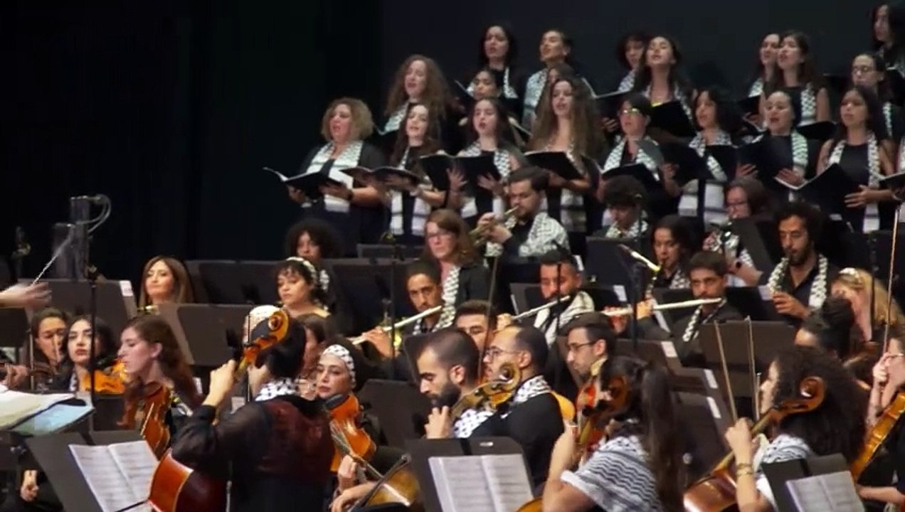 "أوركسترا فلسطين للشباب" توجّه من عمّان سلاماً "لكل العيون الحزينة" في غزة