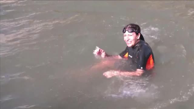 Paris 2024 - La maire de Paris Hidalgo s'est baignée dans la Seine