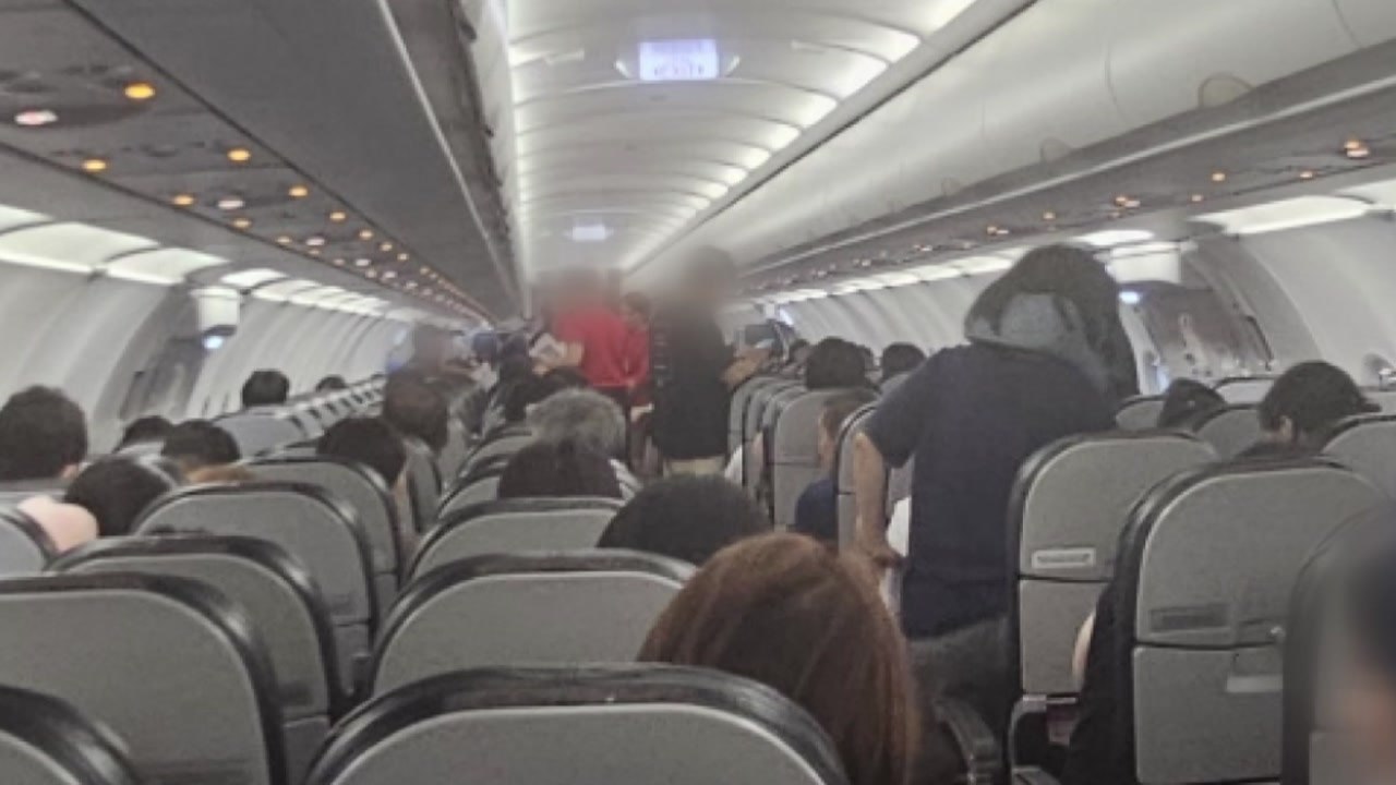 인천행 비엣젯 여객기, 청주공항 임시 착륙 / YTN