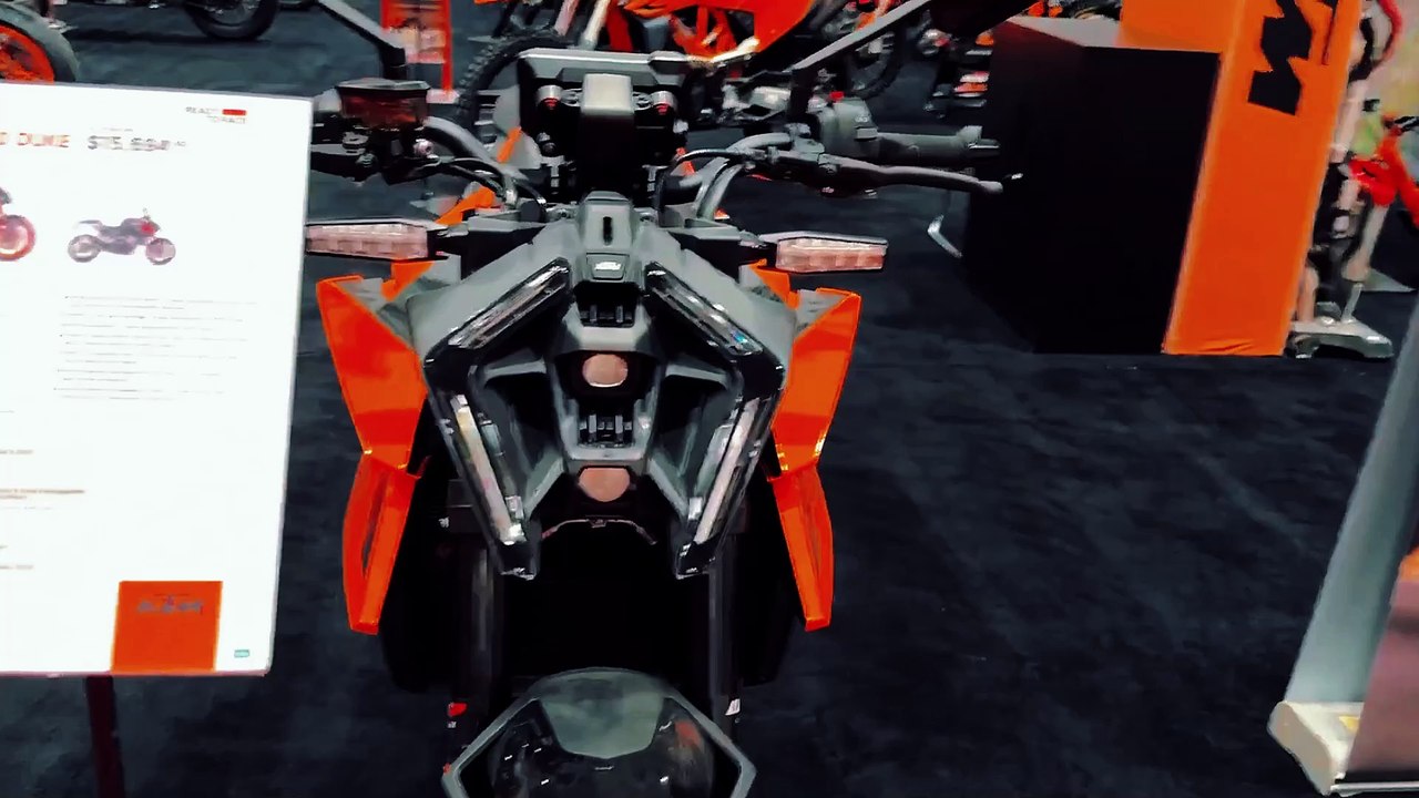2024 KTM 990 Duke
