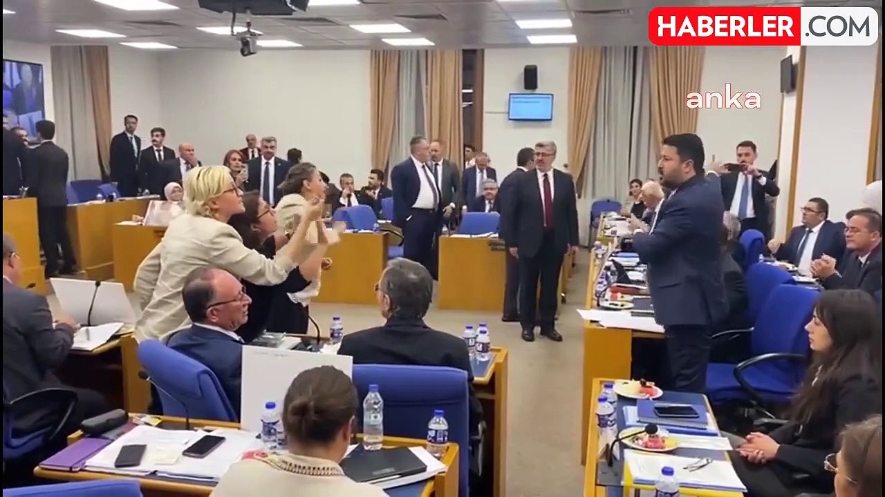 Hayvanları Koruma Kanunu'nda Değişiklik Yapılmasına Dair Kanun Teklifi Görüşmeleri Ertelendi