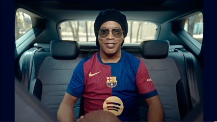 Thiago assists Flick in first Barca training session