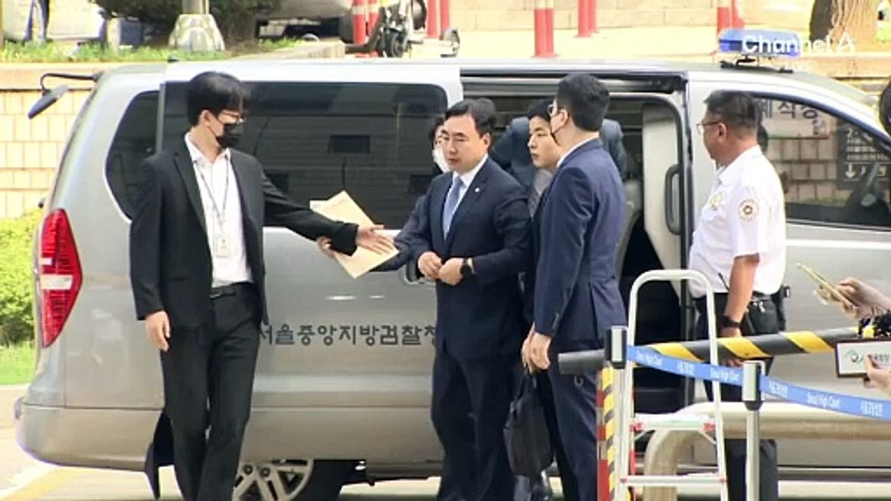 ‘돈봉투 사건’ 윤관석, 2심도 징역 2년…수수 의심 의원들 ‘버티기’