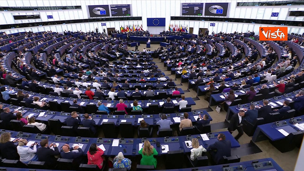 Von der Leyen all'Eurocamera: ?Avanti col Green Deal ma con un nuovo patto industriale?