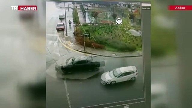Ankara'da EGO otobüsünün devrildiği anın görüntülerine ulaşıldı