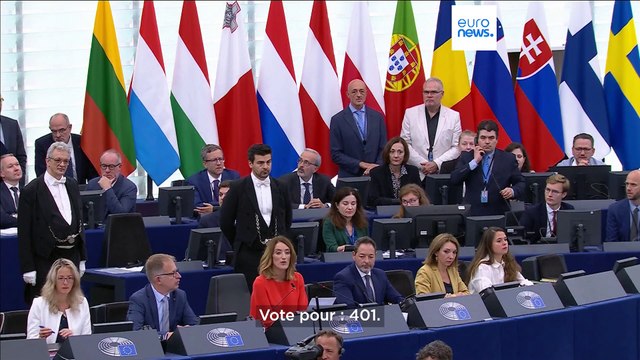 Ursula von der Leyen réélue présidente de la Commission européenne à une large majorité