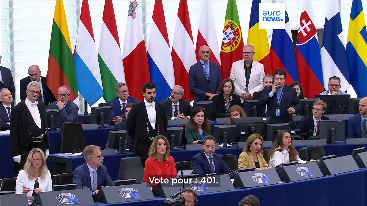 Ursula von der Leyen réélue présidente de la Commission européenne à une large majorité