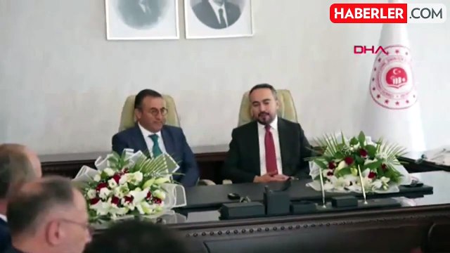 Çevre, Şehircilik ve İklim Değişikliği Bakanlığı'nda Devir Teslim Törenleri Gerçekleştirildi