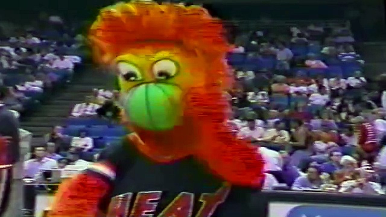big brawl in miami as the knicks take on the heat april 2 bonus game ny at spurs 4 4 1993