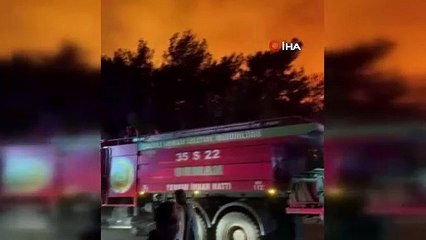 İzmir’deki yangın yerleşim yerlerine yaklaştı: Tahliye başladı!