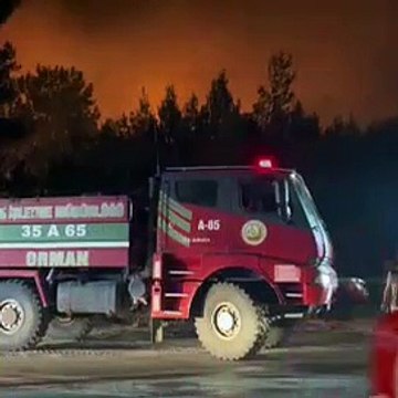 Buca'da orman yangını: Alevler yerleşim yerlerine yaklaştı