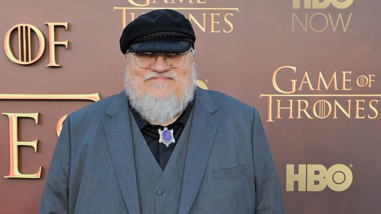 Cela fait 13 ans que les fans de Game of Thrones attendent ça, le créateur parle enfin d'une "grande annonce" mais il y a un hic...