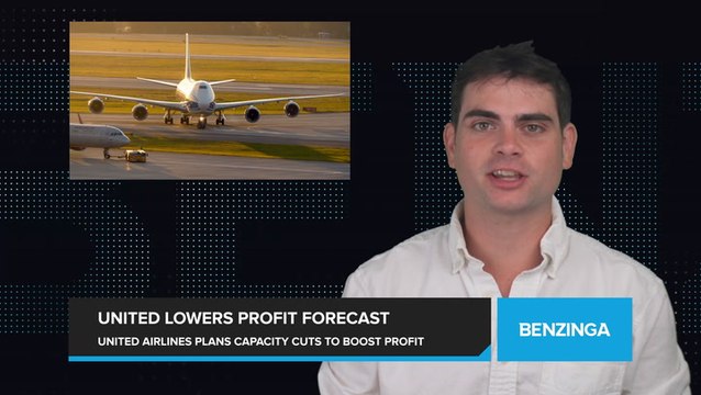 United Airlines Expects Lower Profit, Plans Capacity Cuts to Boost Pricing Power