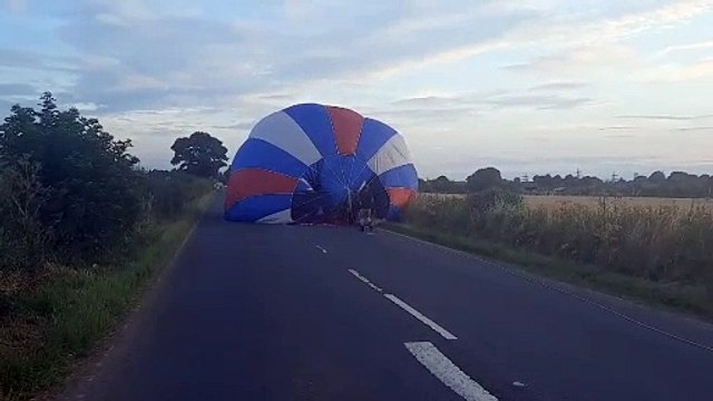 Hot air balloons cause drama for drivers by landing on Doncaster road