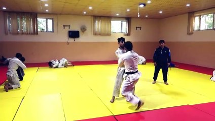 O sonho da medalha olímpica em meio ao caos político no Afeganistão