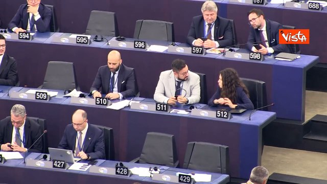 Sberna e Torselli chiacchierano in Aula all'Eurocamera in attesa del risultato su voto von der Leyen