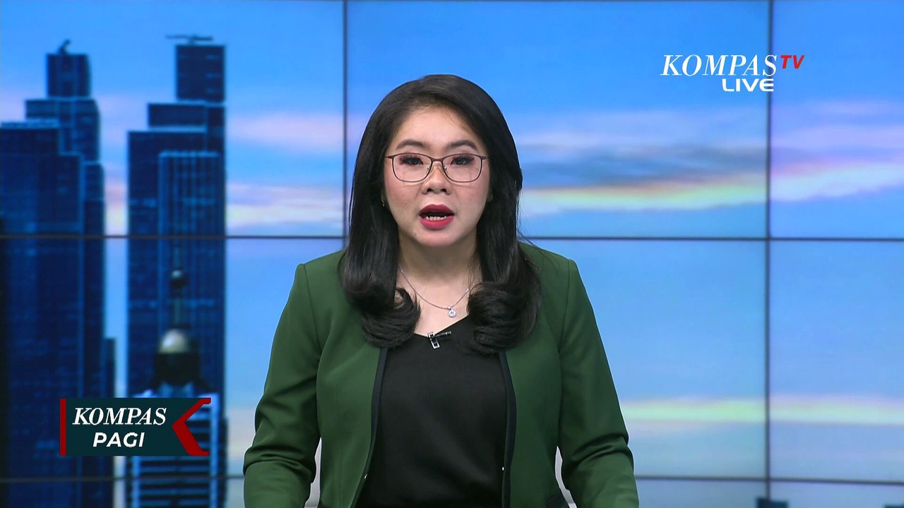 Truk Menimpa Rumah dan Warung di Jalan Galis Bangkalan Jawa Timur Usai Ditabrak Pengendara Motor