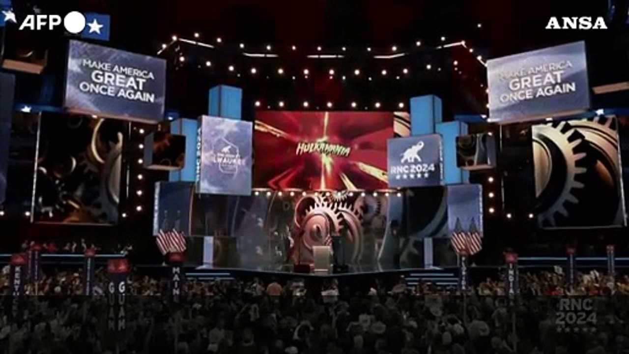 La leggenda del wrestling Hulk Hogan: "Trump e' un vero eroe americano"