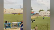 Rincorsa lunghissima, ma sbaglia il rigore: l'errore dell'atleta della Somalia diventa virale