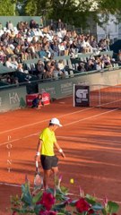 Le toucher de balle de Rinky Hijikata 