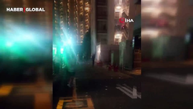 Gazı açtıktan sonra intihardan vazgeçen şahıs, sigara yakınca evi havaya uçurdu