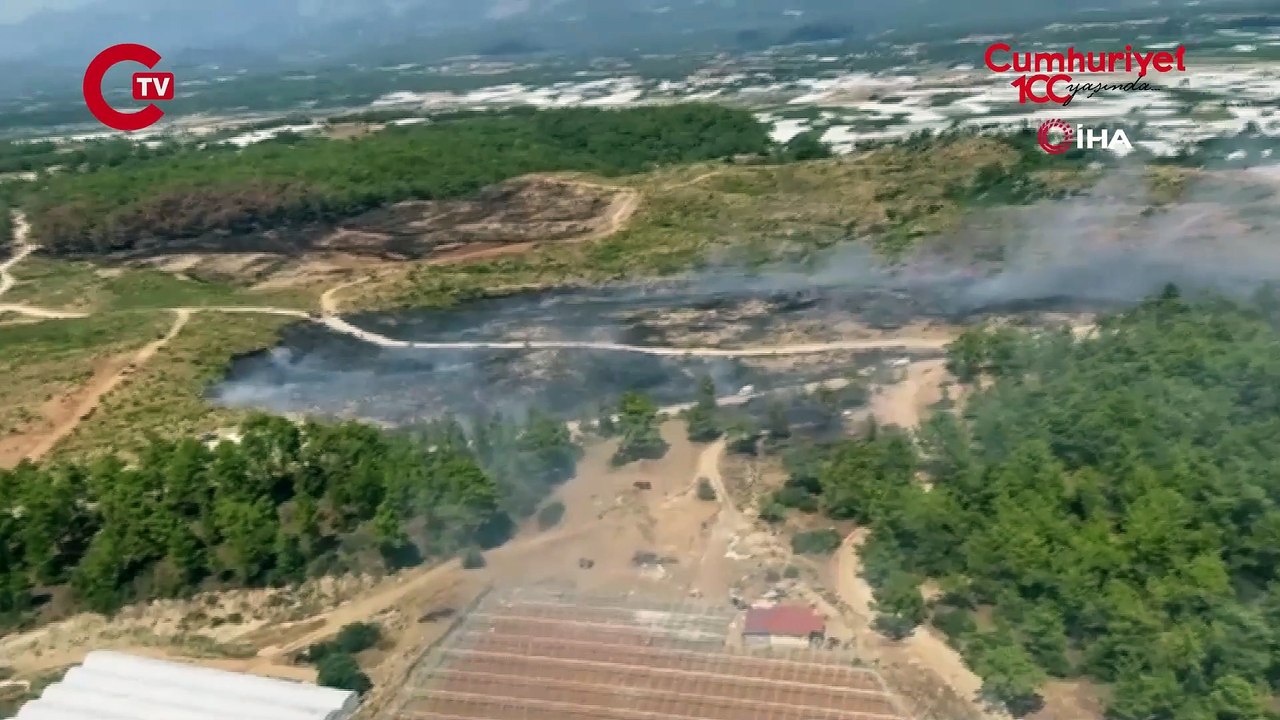 Antalya’da orman yangını Havadan ve karadan müdahale devam ediyor