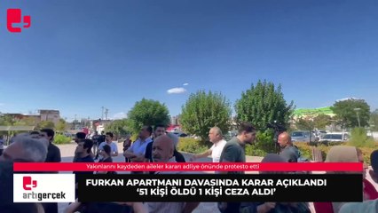 Karar sonrası aileler mahkeme heyetini adliye önünde protesto etti