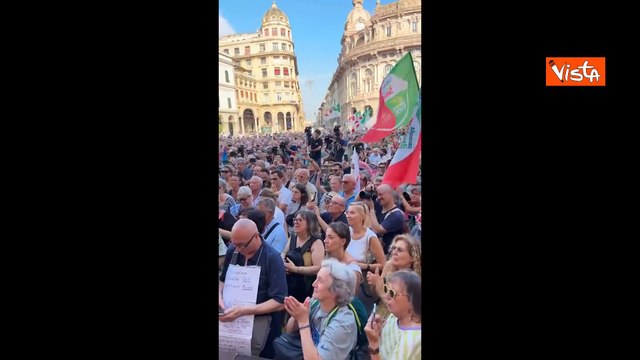 Schlein in Piazza a Genova contro Toti: Non pu? tenere la Liguria ai domiciliari