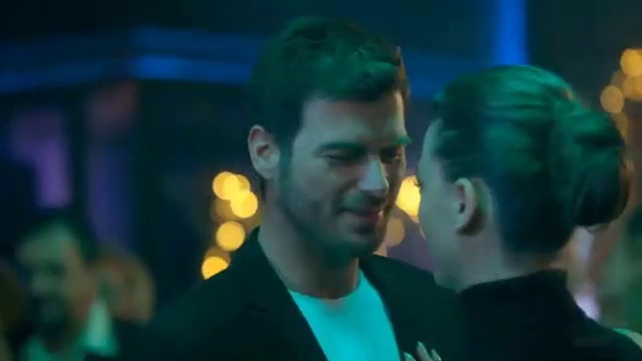 72. Familia (Aile) 2024 ❤️ Capítulo 72 Audio ESPAÑOL HD ❤️ Kıvanç Tatlıtuğ y Serenay Sarıkaya