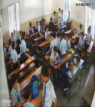 Vadodara: Balcony of Shri Narayan Vidhyalaya collapses during recess; No casualties reported