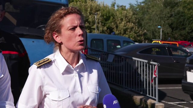 Mobilisation contre les mégabassines: 2.500 personnes sont venues depuis les Deux-Sèvres pour rejoindre la Vienne , indique Emmanuelle Dubée, préfète des Deux-Sèvres