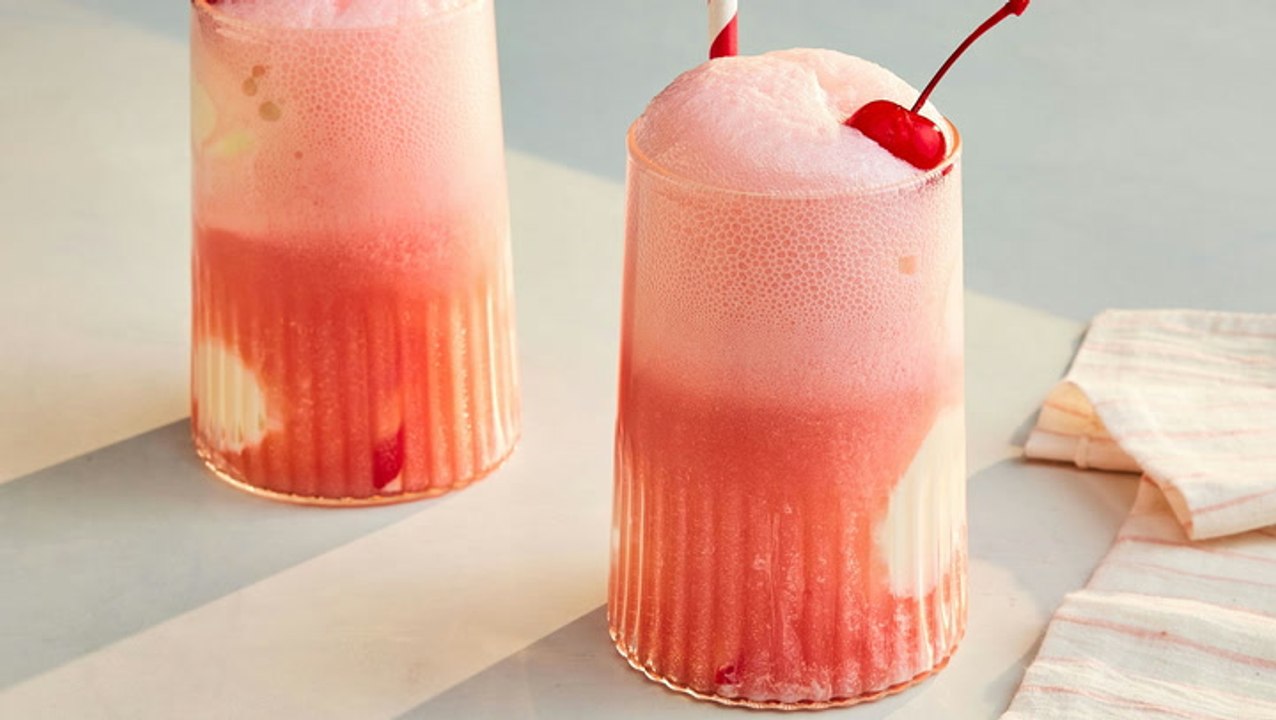 How to Make a Dirty Shirley Temple Float