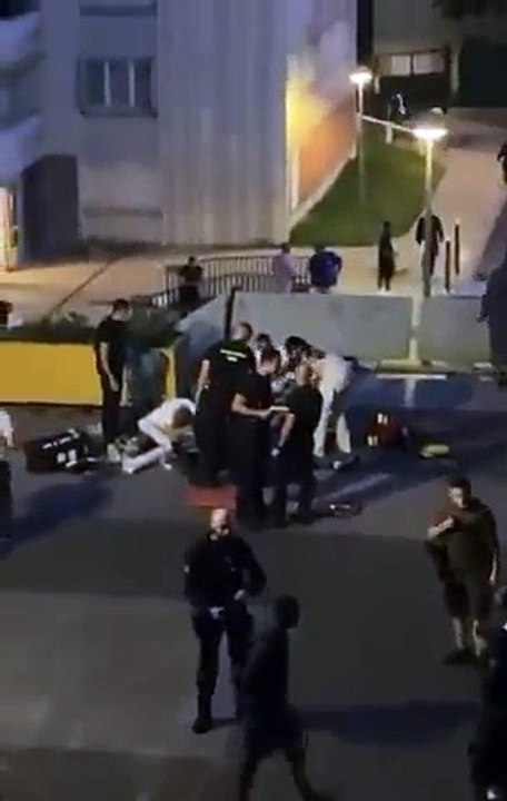 Bobigny : Les images de la terrible fusillade qui a fait 2 morts et un blessé grave cette nuit dans un règlement de compte qui semble lié à un trafic de drogue