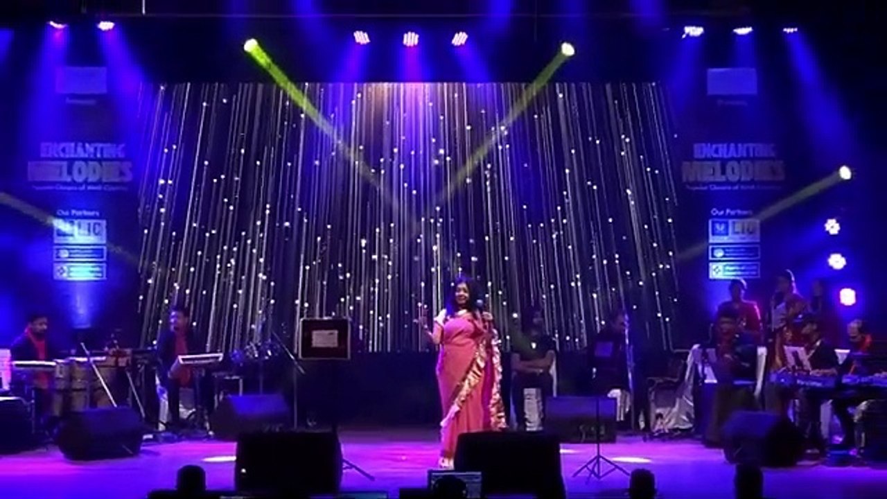 Piya Tose Naina Lage Re | Sanjeevani Bhelande Live Cover Romantic Evergreen Song(360p)