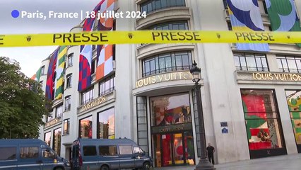 Un policier grièvement blessé au couteau à Paris, son agresseur tué