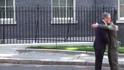 Zelensky greeted by Starmer at No10 before historic address to the Cabinet